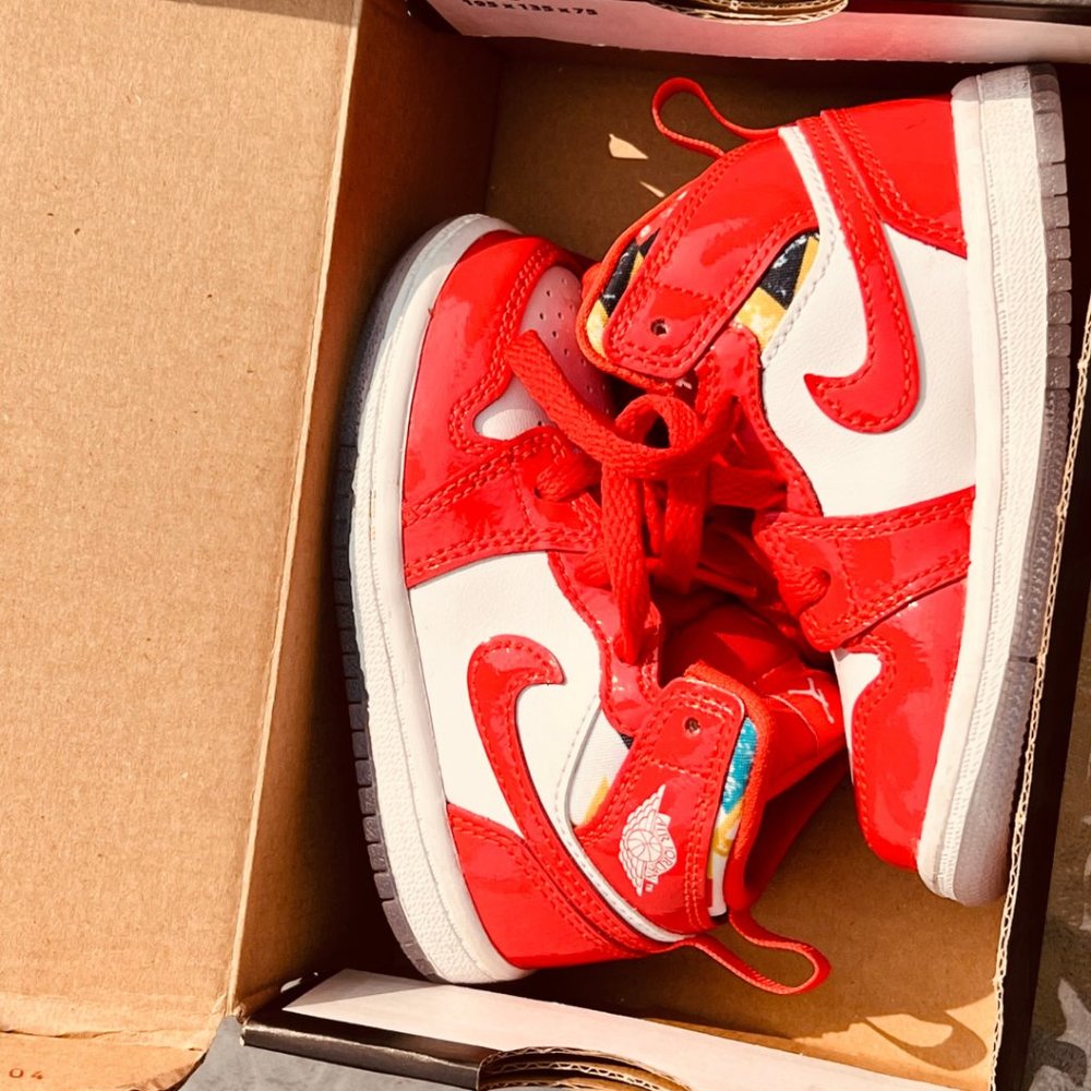 (TD) Jordan 1 MD SE - Size 6C- Chile Red / White Pollen